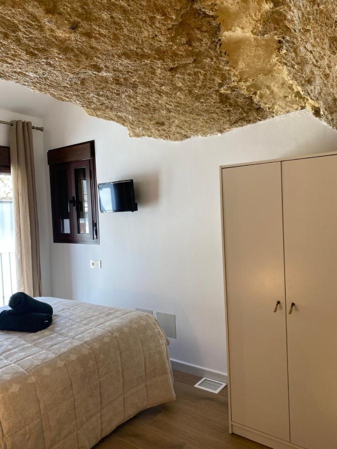 فيلا Casa Cueva “El Refugio En La Cueva” Setenil De Las Bodegas المظهر الخارجي الصورة
