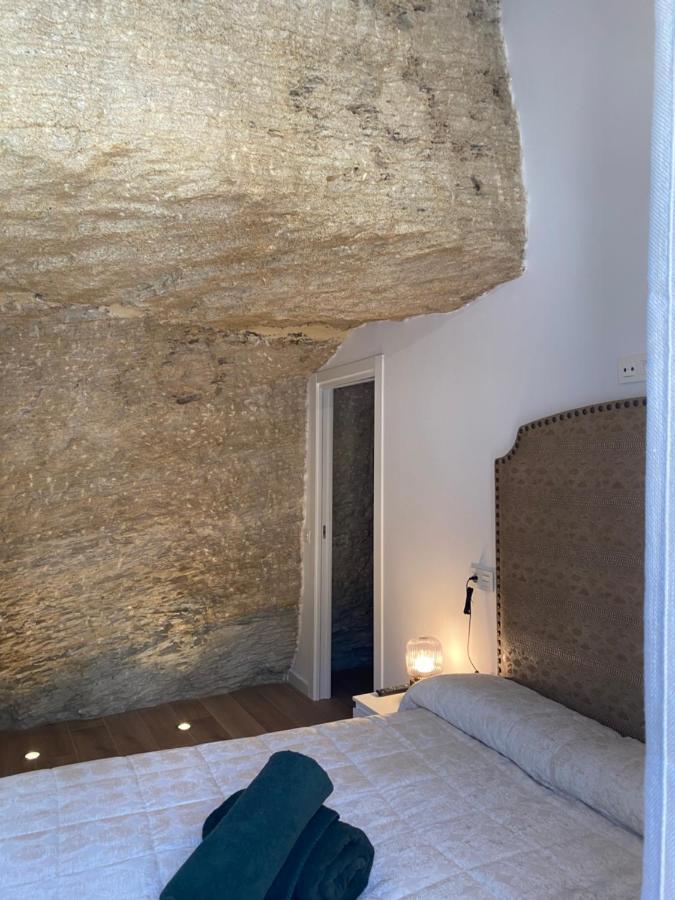 فيلا Casa Cueva “El Refugio En La Cueva” Setenil De Las Bodegas المظهر الخارجي الصورة
