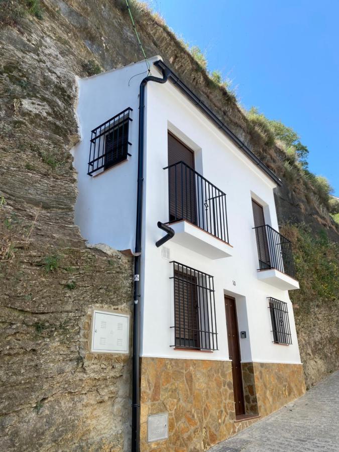 فيلا Casa Cueva “El Refugio En La Cueva” Setenil De Las Bodegas المظهر الخارجي الصورة